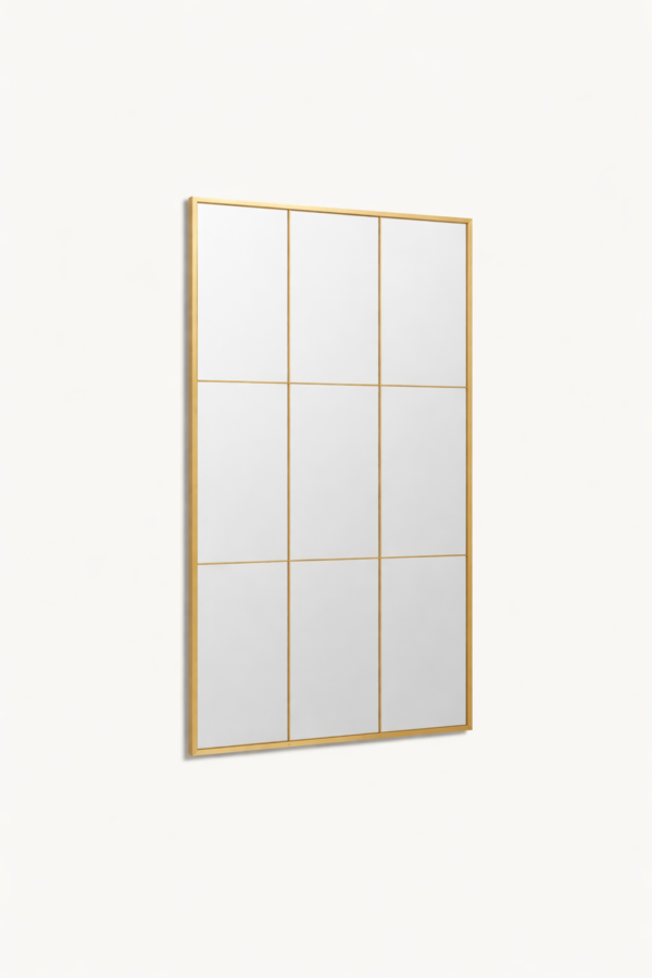 مرآة بإطار معدني