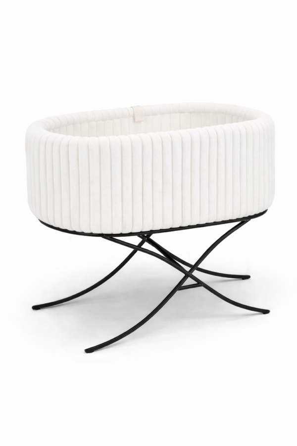 سرير بيبي حديد